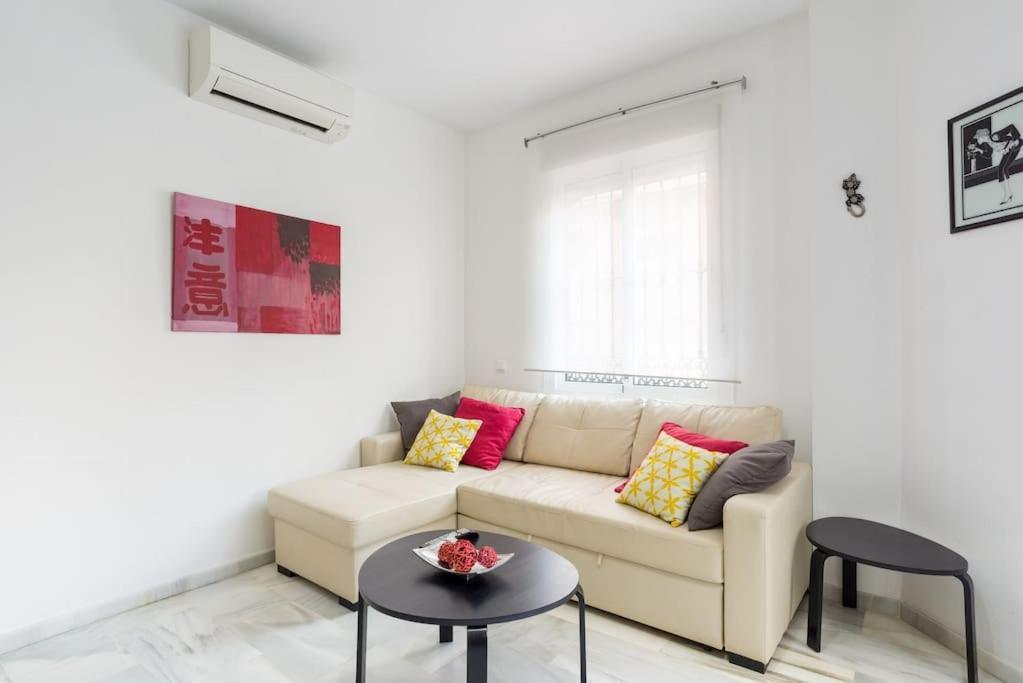 Bright, Quiet And Nice Ground Floor In The Center มาลากา ภายนอก รูปภาพ