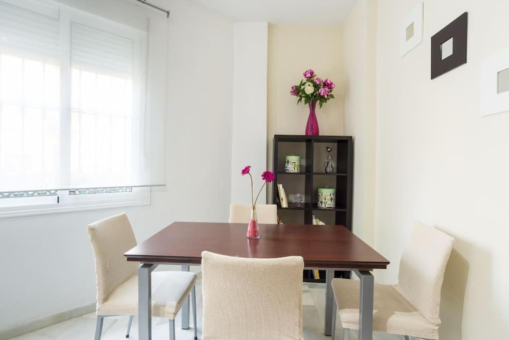 Bright, Quiet And Nice Ground Floor In The Center มาลากา ภายนอก รูปภาพ